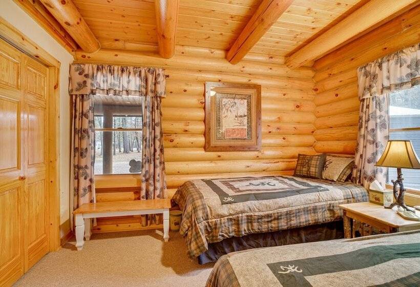 Merrillan Cabin W/ Fire Pit < 1 Mi To Lake Arbutus