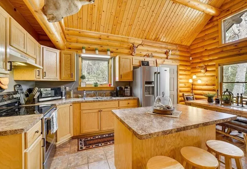 Merrillan Cabin W/ Fire Pit < 1 Mi To Lake Arbutus