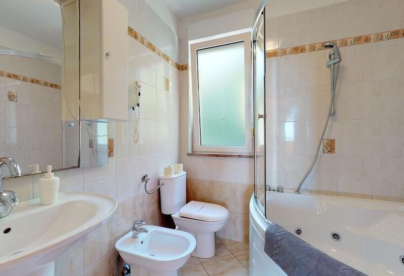 פנסיון Villa Luppo