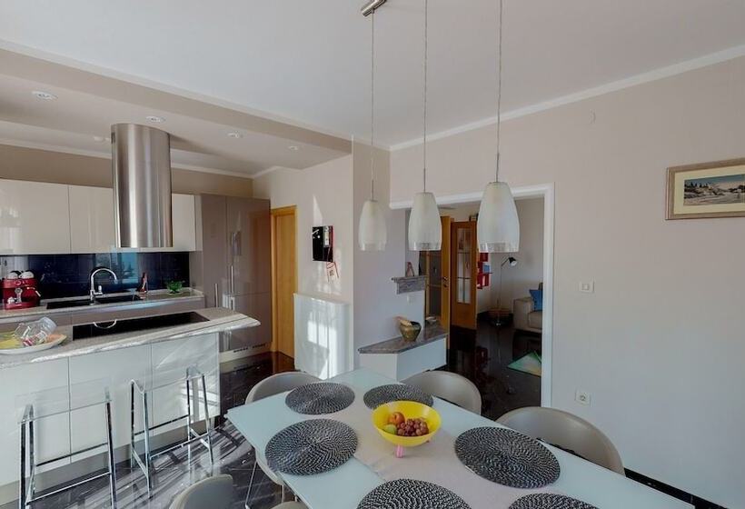 פנסיון Villa Luppo