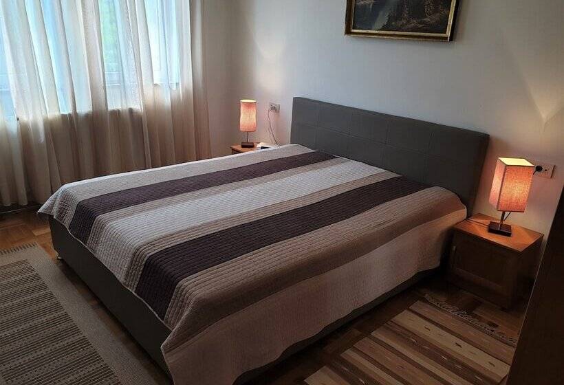 פנסיון Villa Luppo