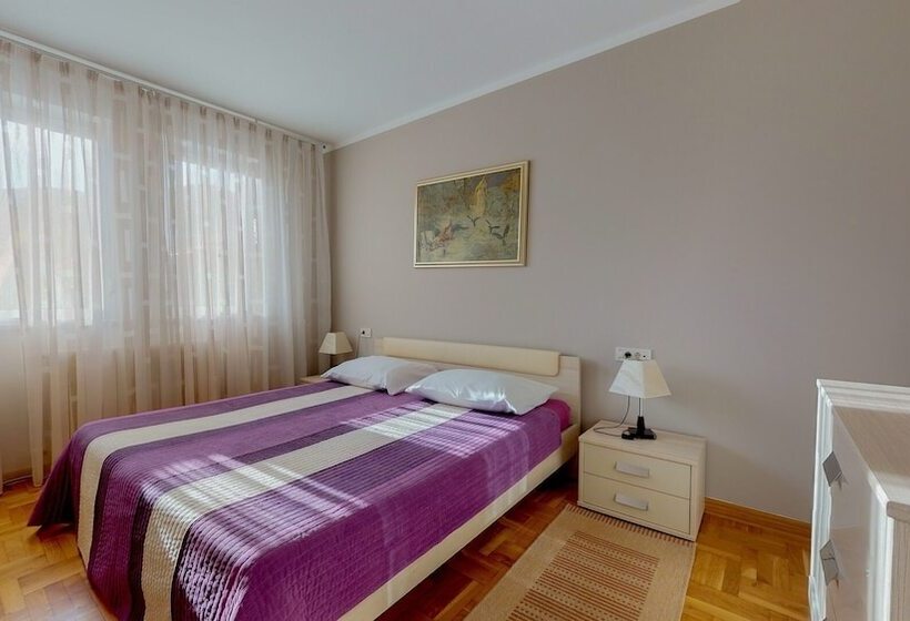 פנסיון Villa Luppo