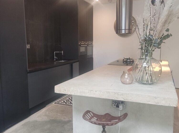 דירת נופש Remarkable 7 Bed House In London