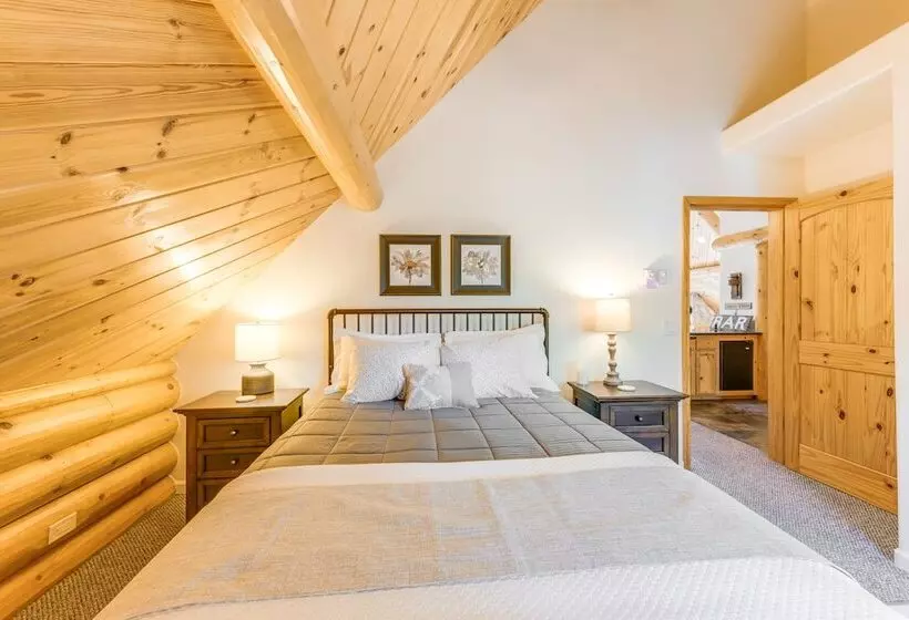 Shaver Lake Mountain Cabin W/ Hot Tub & Gas Grill!