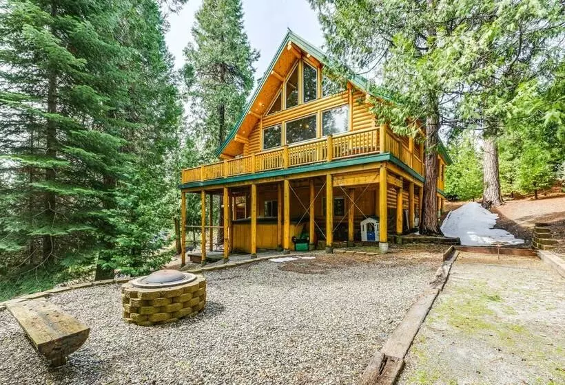 Shaver Lake Mountain Cabin W/ Hot Tub & Gas Grill!