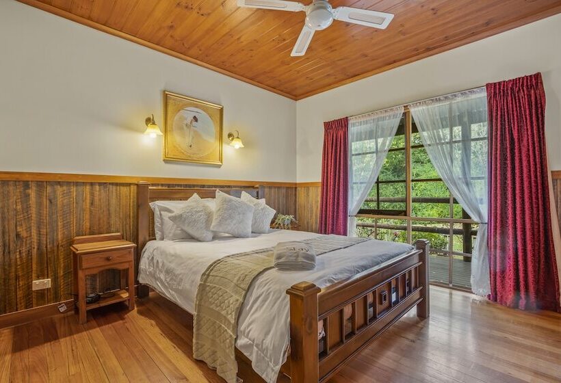 Stayau Conifer Cottage Lakeside Haven