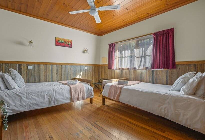 Stayau Conifer Cottage Lakeside Haven