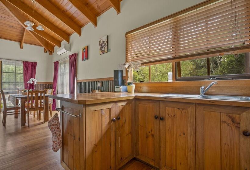 Stayau Conifer Cottage Lakeside Haven