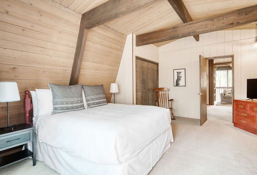 Alder By Avantstay Moody Retreat: Patio, Hot Tub In Sunriver!