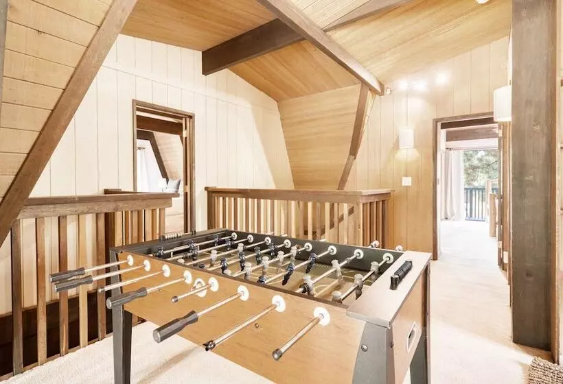 Alder By Avantstay Moody Retreat: Patio, Hot Tub In Sunriver!