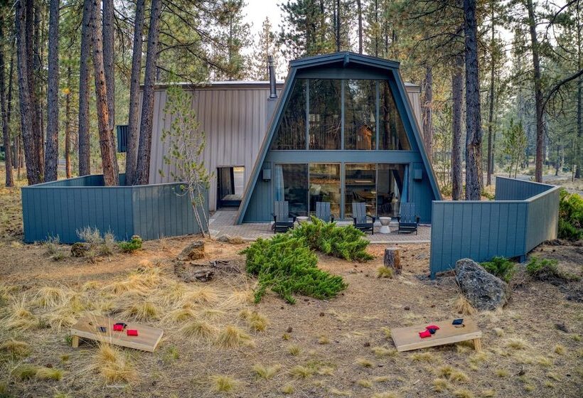 Alder By Avantstay Moody Retreat: Patio, Hot Tub In Sunriver!