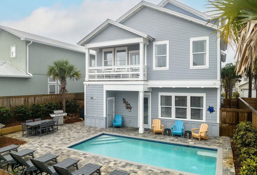 Bottlenose By Avantstay Walk To Miramar Beach