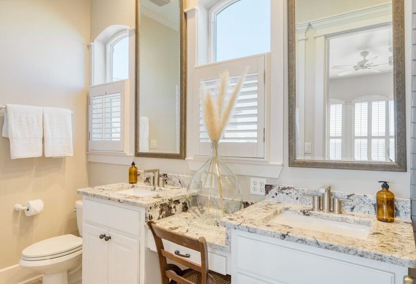 Calico By Avantstay Beachfront Retreat