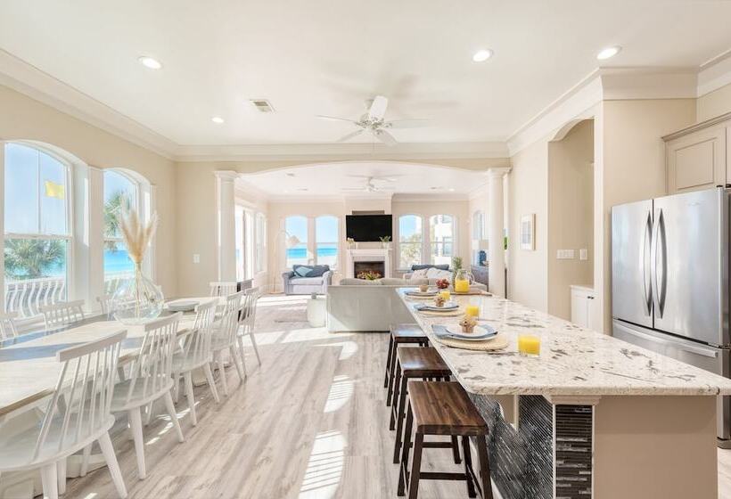 Calico By Avantstay Beachfront Retreat