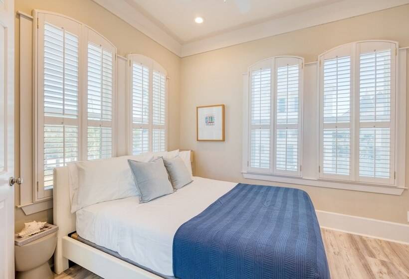 Calico By Avantstay Beachfront Retreat