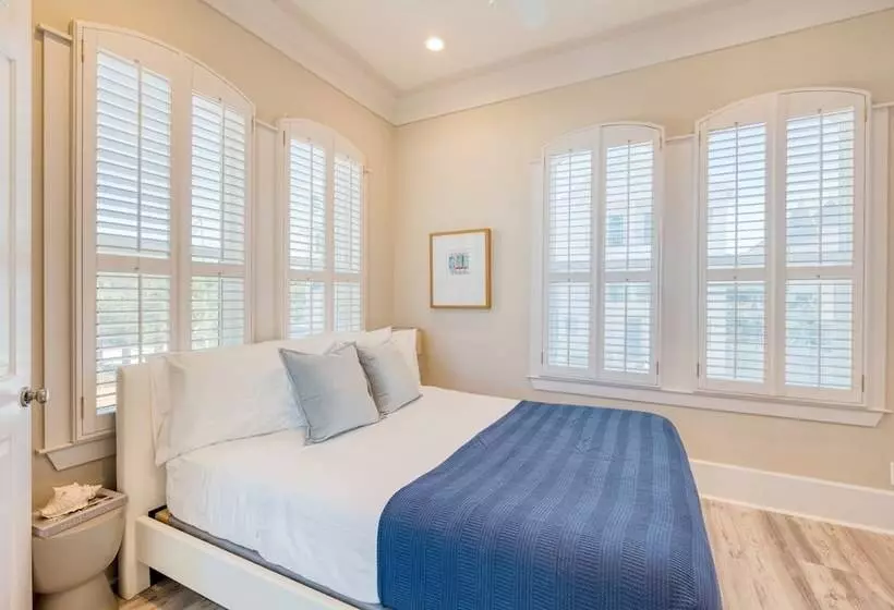 Calico By Avantstay Beachfront Retreat