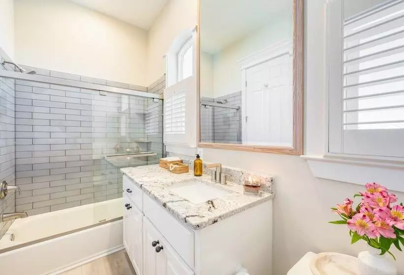 Calico By Avantstay Beachfront Retreat