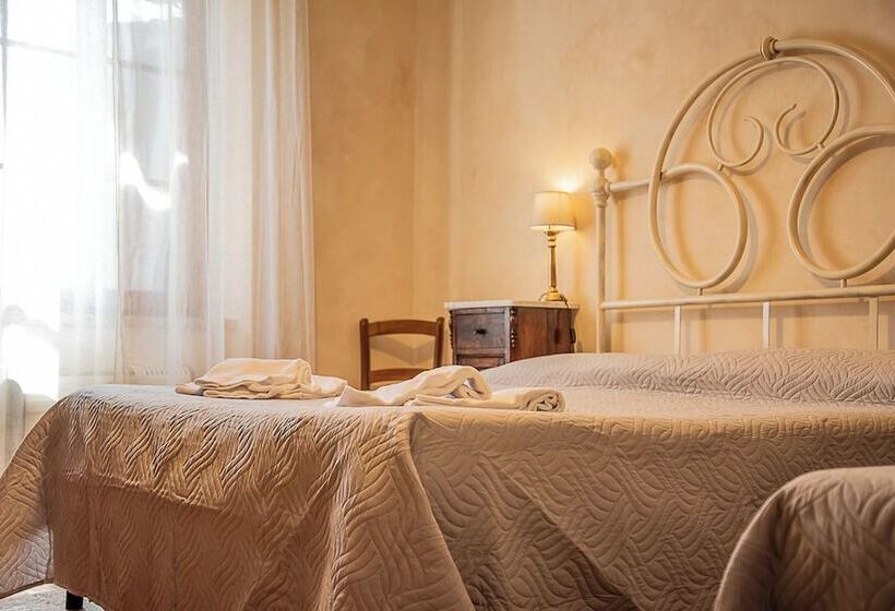 ホテル Agriturismo La Ripolina