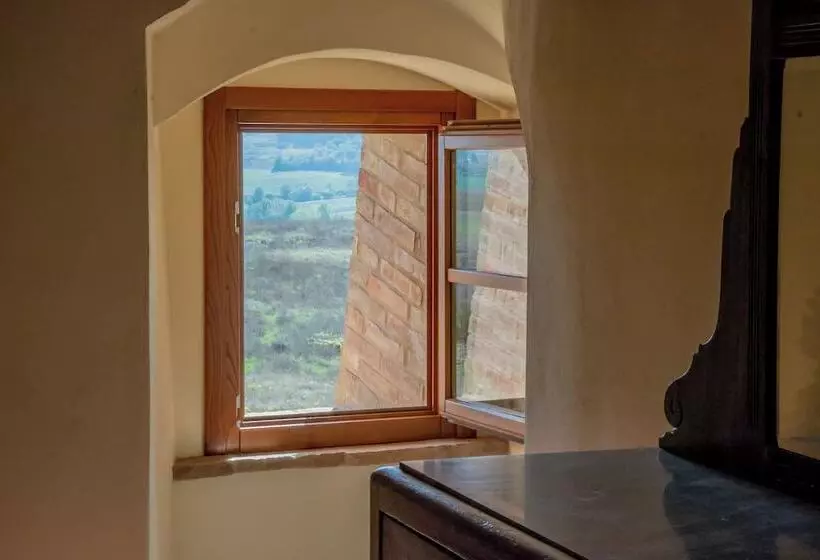 ホテル Agriturismo La Ripolina