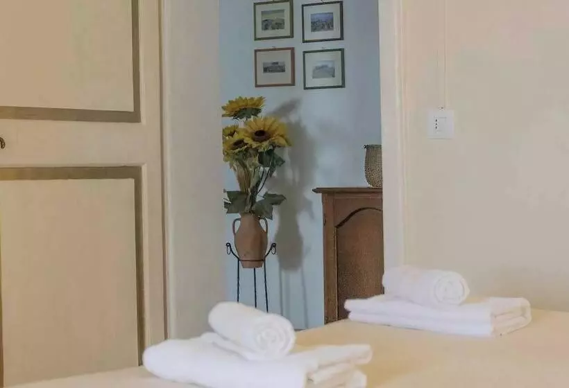 ホテル Agriturismo La Ripolina