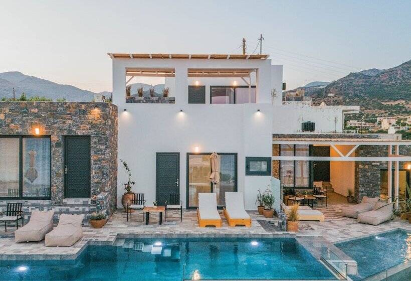 Plakakia Luxury Apartments