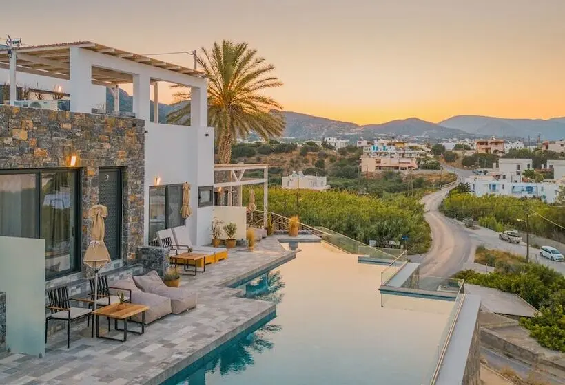 Plakakia Luxury Apartments