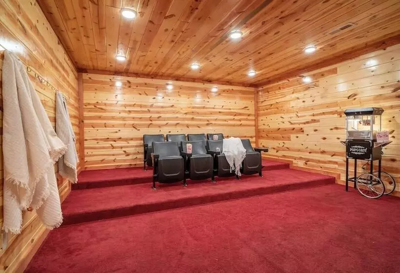 Ranger By Avantstay Huge Smokies Cabin W/ Pool