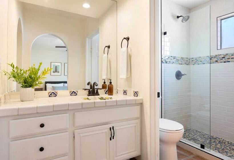 Starlight Estate By Avantstay 20 People! Architectual Mansion W/ Pool, Tennis Court, Game Room