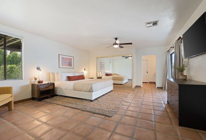 Starlight Estate By Avantstay 20 People! Architectual Mansion W/ Pool, Tennis Court, Game Room