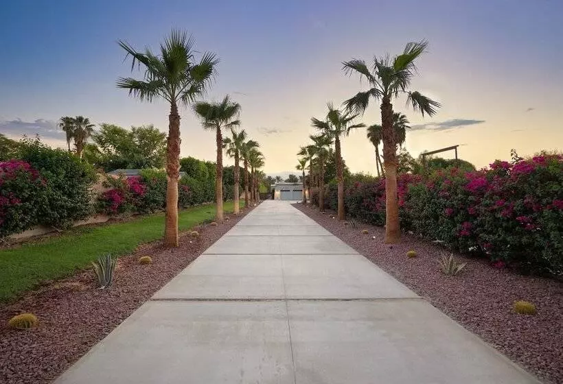 Starlight Estate By Avantstay 20 People! Architectual Mansion W/ Pool, Tennis Court, Game Room