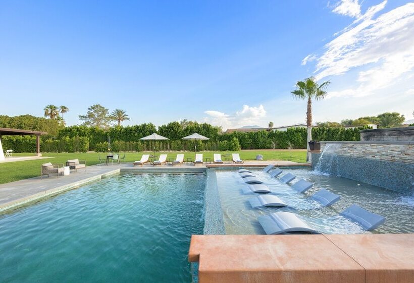 Starlight Estate By Avantstay 20 People! Architectual Mansion W/ Pool, Tennis Court, Game Room