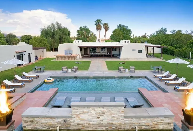 Starlight Estate By Avantstay 20 People! Architectual Mansion W/ Pool, Tennis Court, Game Room