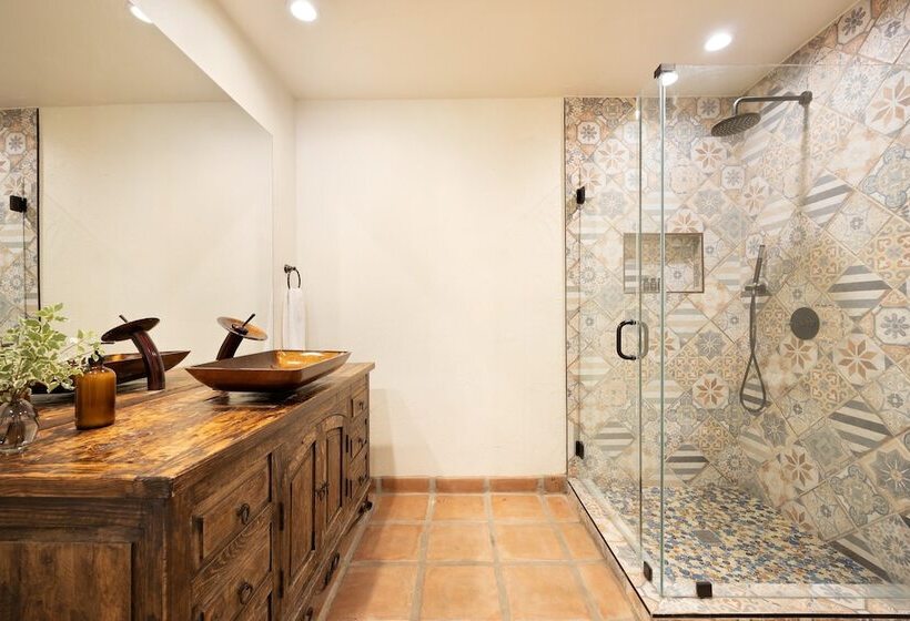 Starlight Estate By Avantstay 20 People! Architectual Mansion W/ Pool, Tennis Court, Game Room