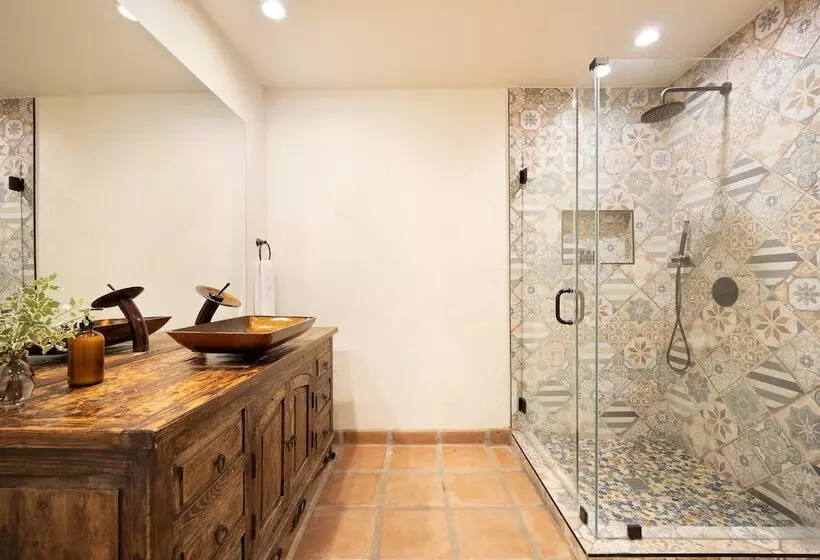 Starlight Estate By Avantstay 20 People! Architectual Mansion W/ Pool, Tennis Court, Game Room