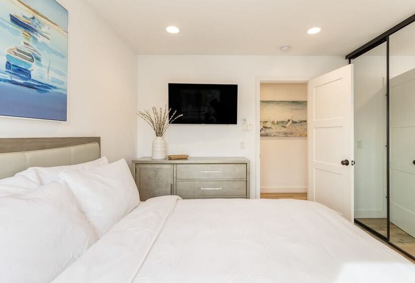 Velvet Sand I By Avantstay Steps To Newport Beach Private Rooftop W/ Outdoor Kitchen & Hot Tub!