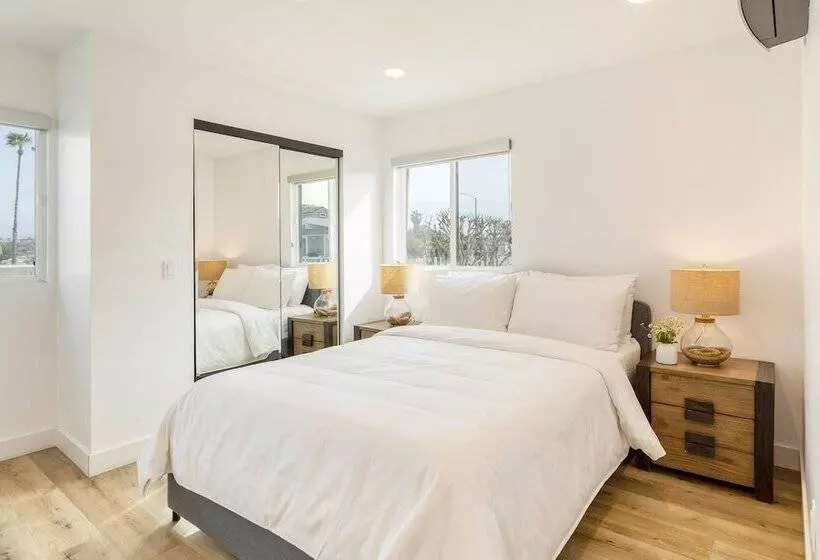 Velvet Sand I By Avantstay Steps To Newport Beach Private Rooftop W/ Outdoor Kitchen & Hot Tub!