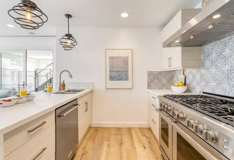 Velvet Sand I By Avantstay Steps To Newport Beach Private Rooftop W/ Outdoor Kitchen & Hot Tub!