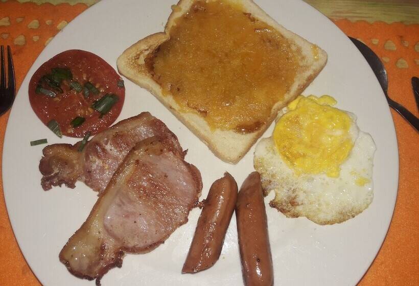 تختخواب و صبحانه Jeanny S Apartments