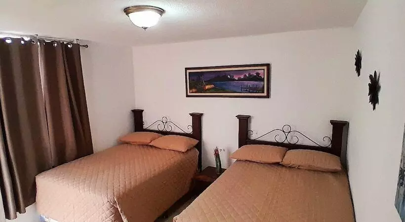 هاستل Hostal Los Volcanes