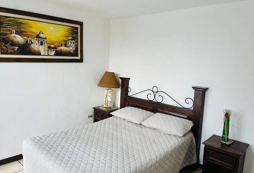 هاستل Hostal Los Volcanes