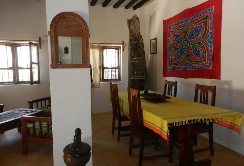 مبيت وإفطار Amka Villa