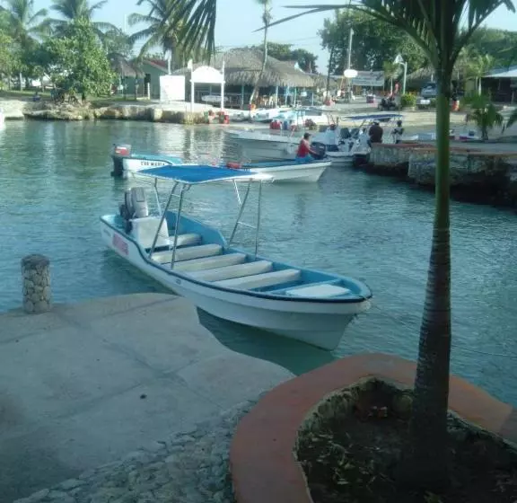 تختخواب و صبحانه Rooms Central Bayahibe
