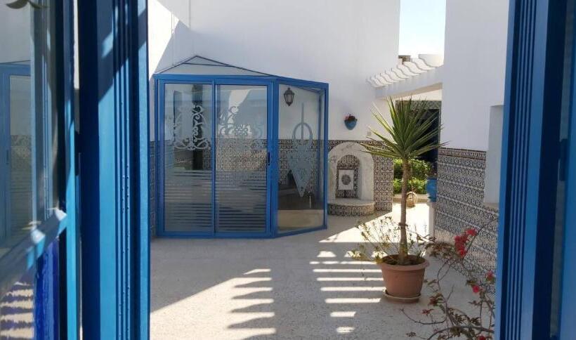 مبيت وإفطار Dar El Goulli