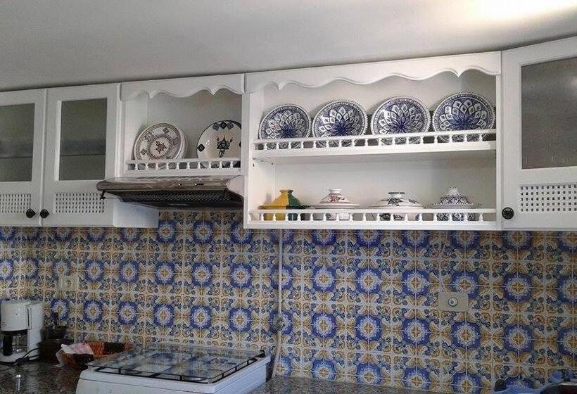 مبيت وإفطار Dar El Goulli