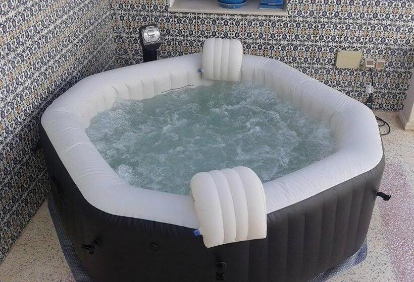 مبيت وإفطار Dar El Goulli