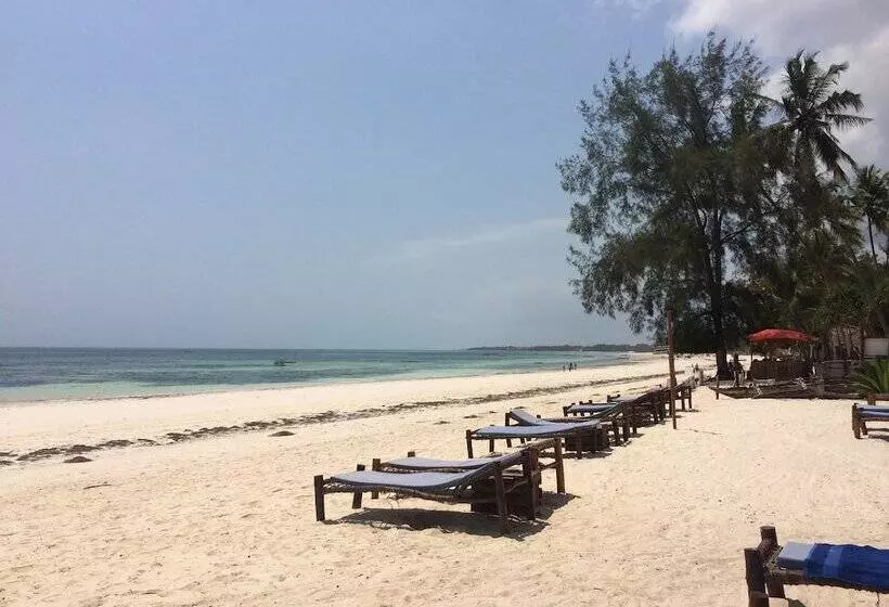 Aamiaismajoitus (B&B) Simba Beach Zanzibar