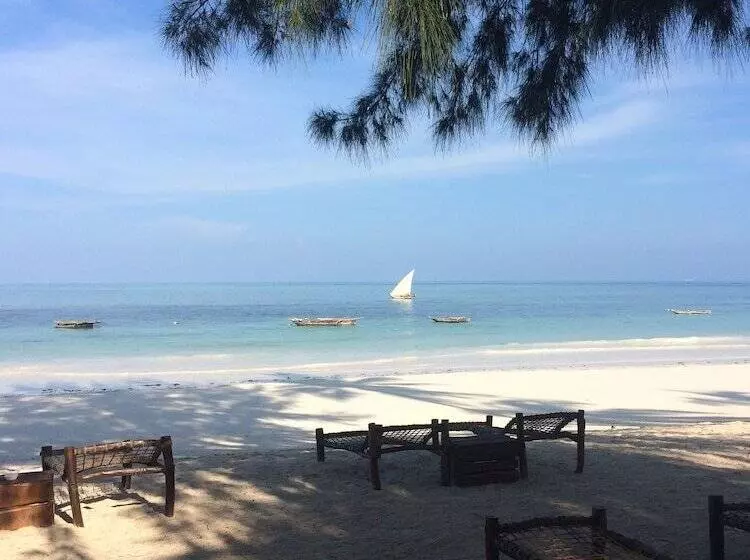 Aamiaismajoitus (B&B) Simba Beach Zanzibar