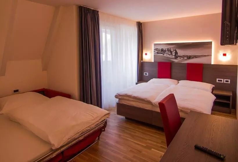 Hotelli Comfort Erica Dolomiti Val D Adige