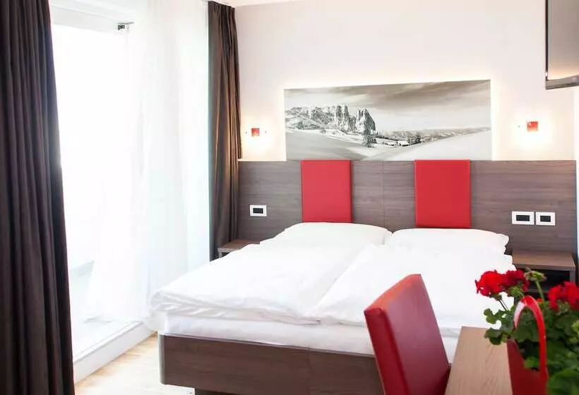 Hotelli Comfort Erica Dolomiti Val D Adige