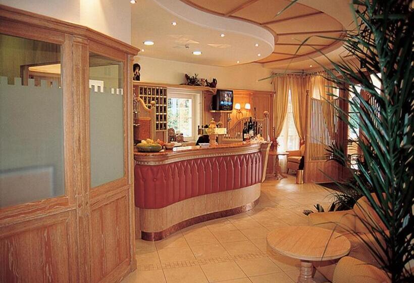 酒店 Comfort Erica Dolomiti Val D Adige